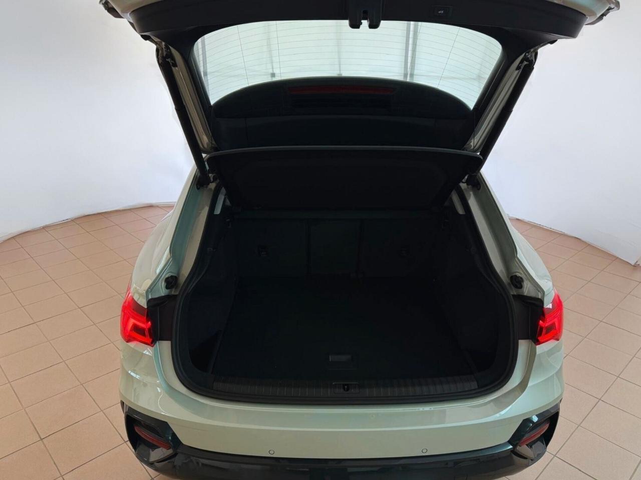 Audi Q3 SPB 35 TDI S tronic Business Plus