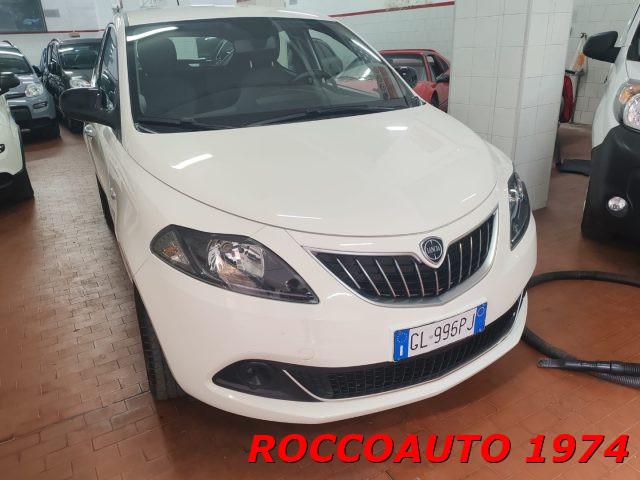 LANCIA Ypsilon 1.0 Hybrid Silver