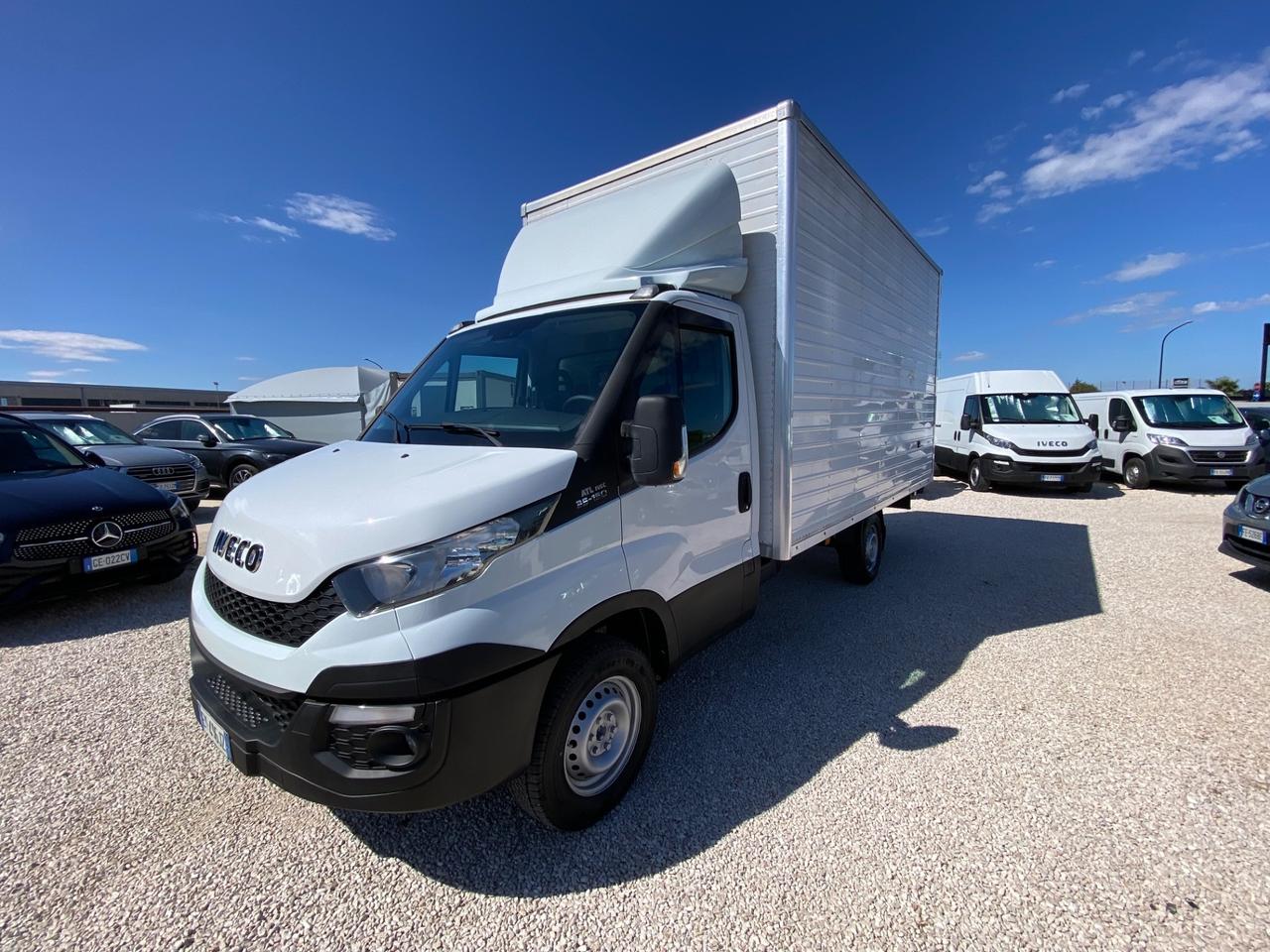 Iveco Daily 35S15 2.3 MTJ ALLESTIMENTO BOX UNICO PROPIETARIO 145CV
