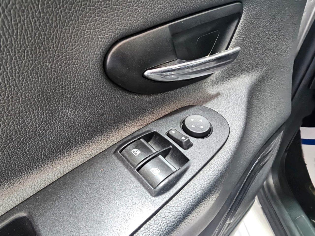Lancia Ypsilon 5 Porte Ypsilon 1.2 8v Platinum s&s 69cv