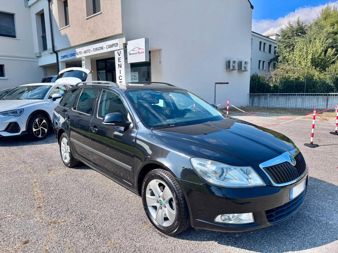 Skoda Octavia 1.6 TDI CR F.AP. DSG Wagon Elegance