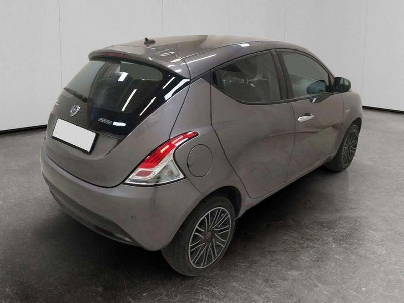 Lancia Ypsilon 1.0 firefly hybrid Gold s&s 70cv 5p.ti