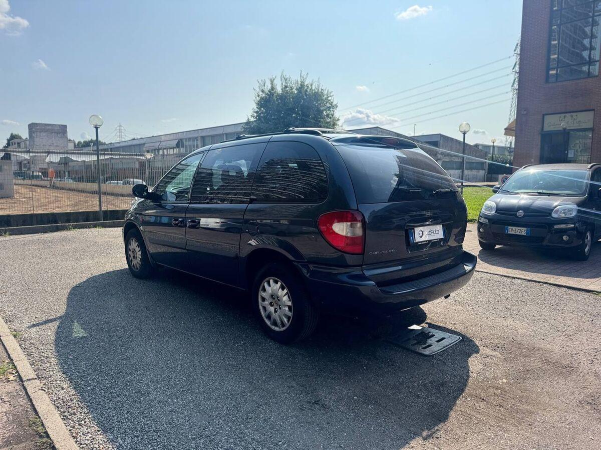 Chrysler Voyager IV 2004 2.8 crd LX Leather