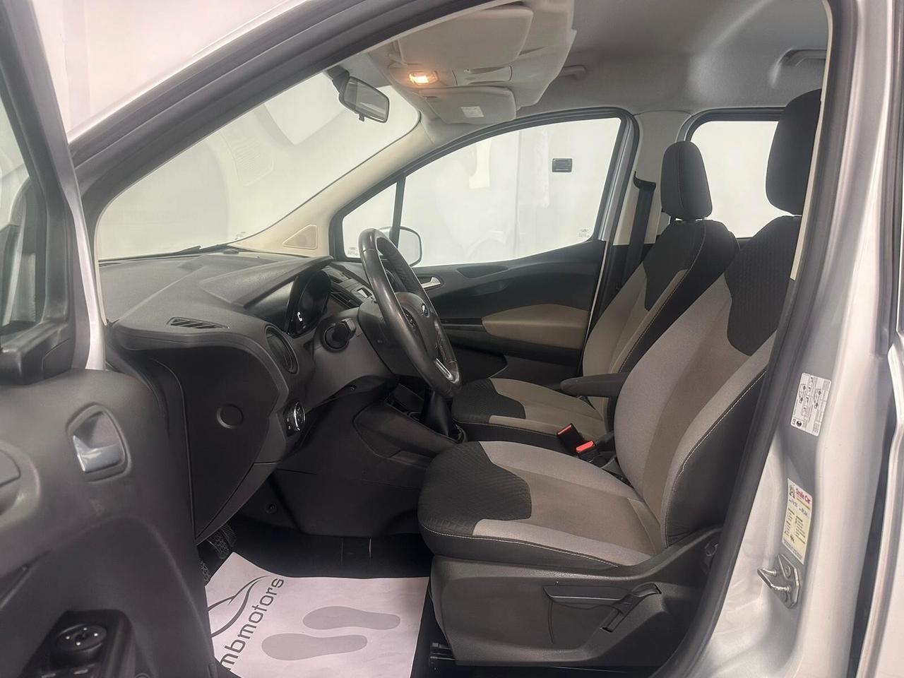 Ford Tourneo Courier 1.0 EcoBoost 100 CV Titanium