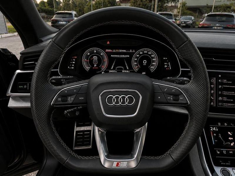 Audi Q8 50 TDI 210kW quattro tip. S Line Edition 286 CV