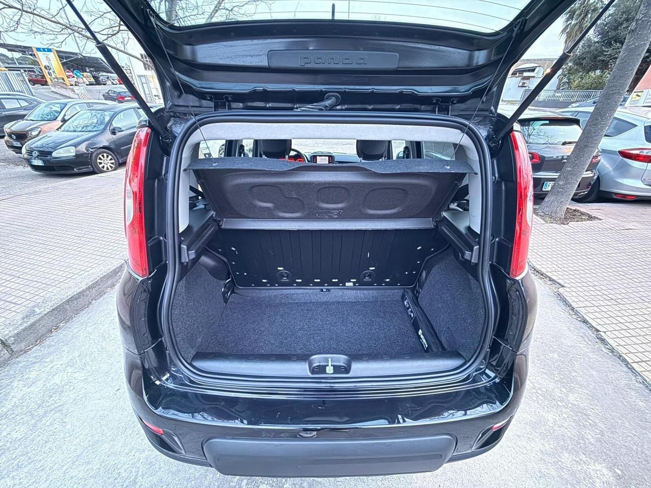 Fiat Panda KM.28.000 1.0 HYBRID 10/2023