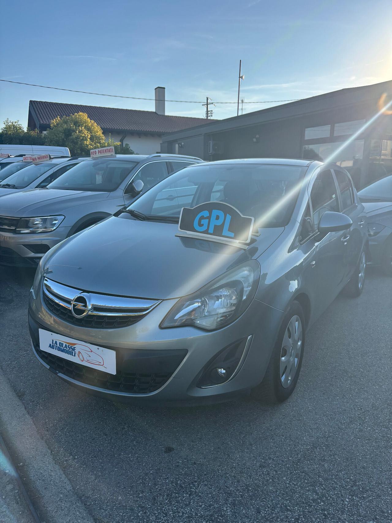 Opel Corsa 1.2 85CV 3 porte BENZINA GPL
