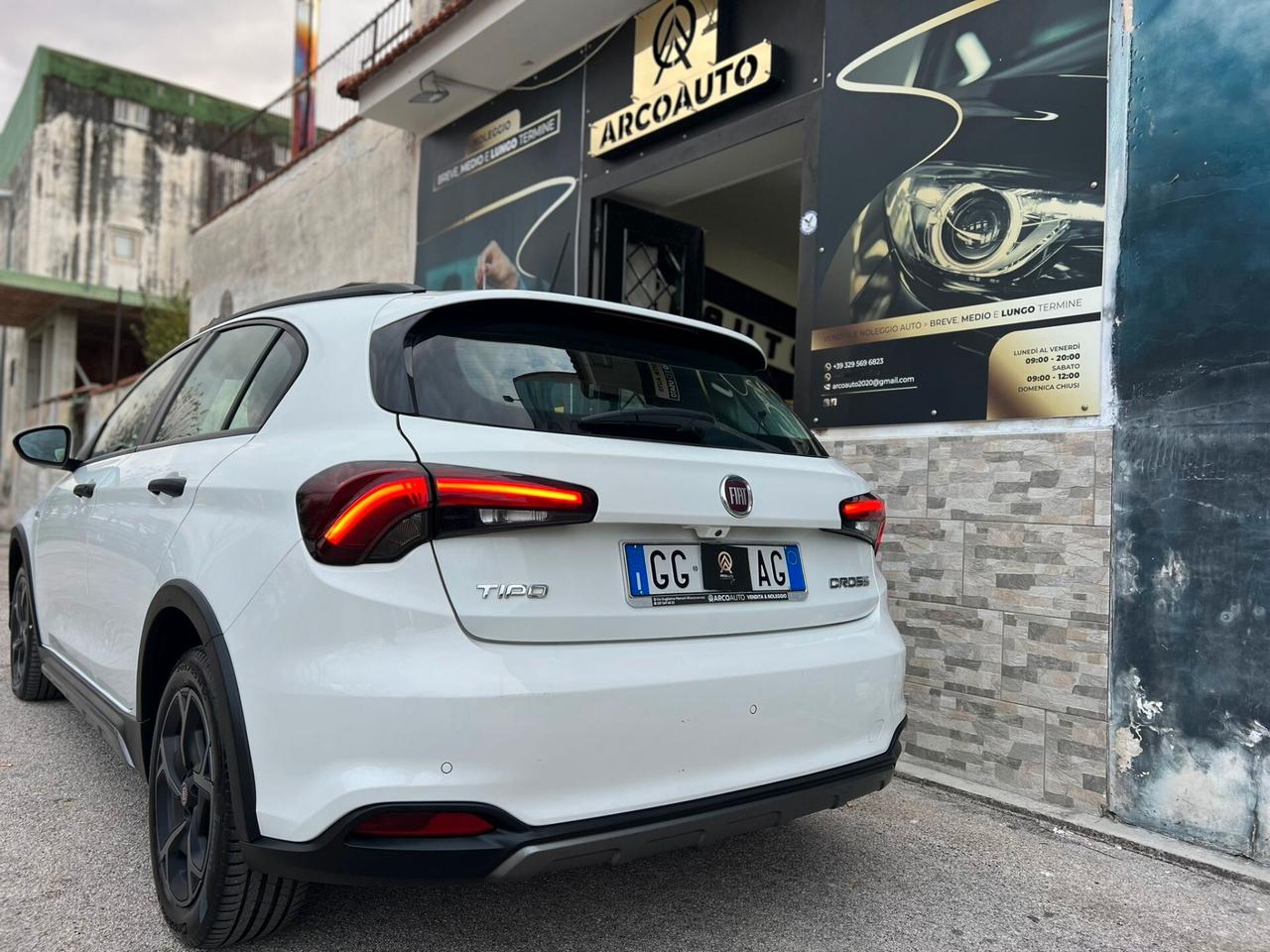 Fiat Tipo 1.0 5 porte Cross