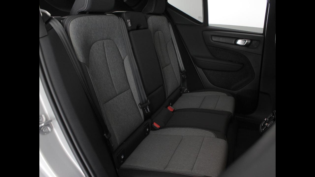 VOLVO XC40 Core B3 AUT