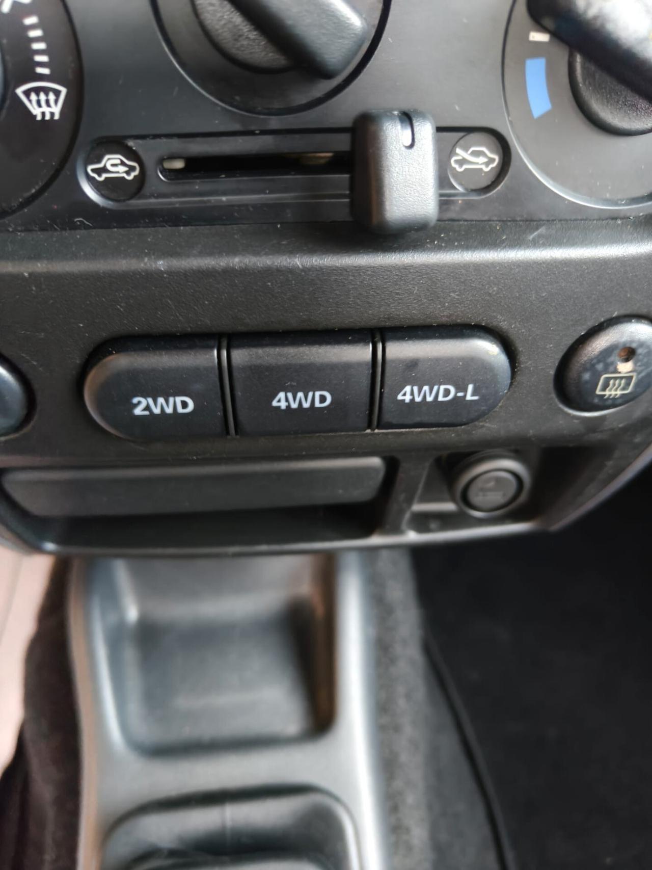 Suzuki Jimny 1.3i 16V cat 4WD JLX