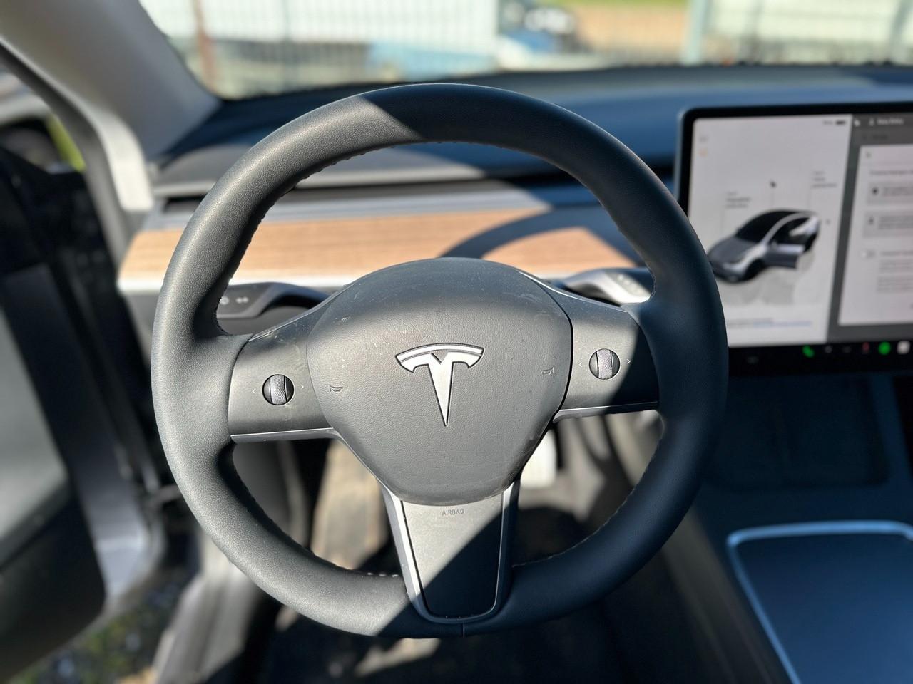 TESLA Model Y 2021 - Model Y Performance Dual Motor awd