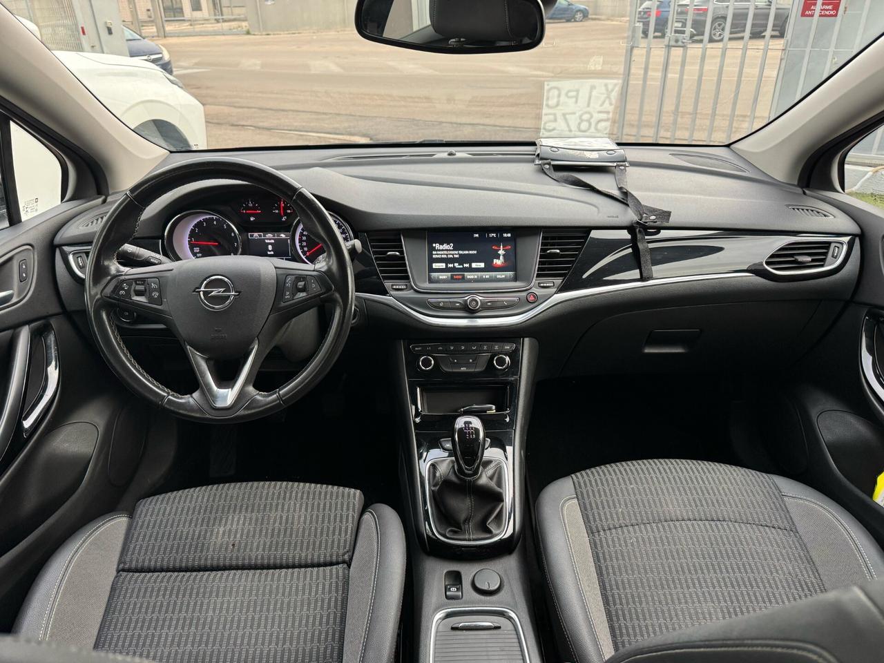 Opel Astra 1.2 Turbo 130 CV S&S 5 porte Business Elegance