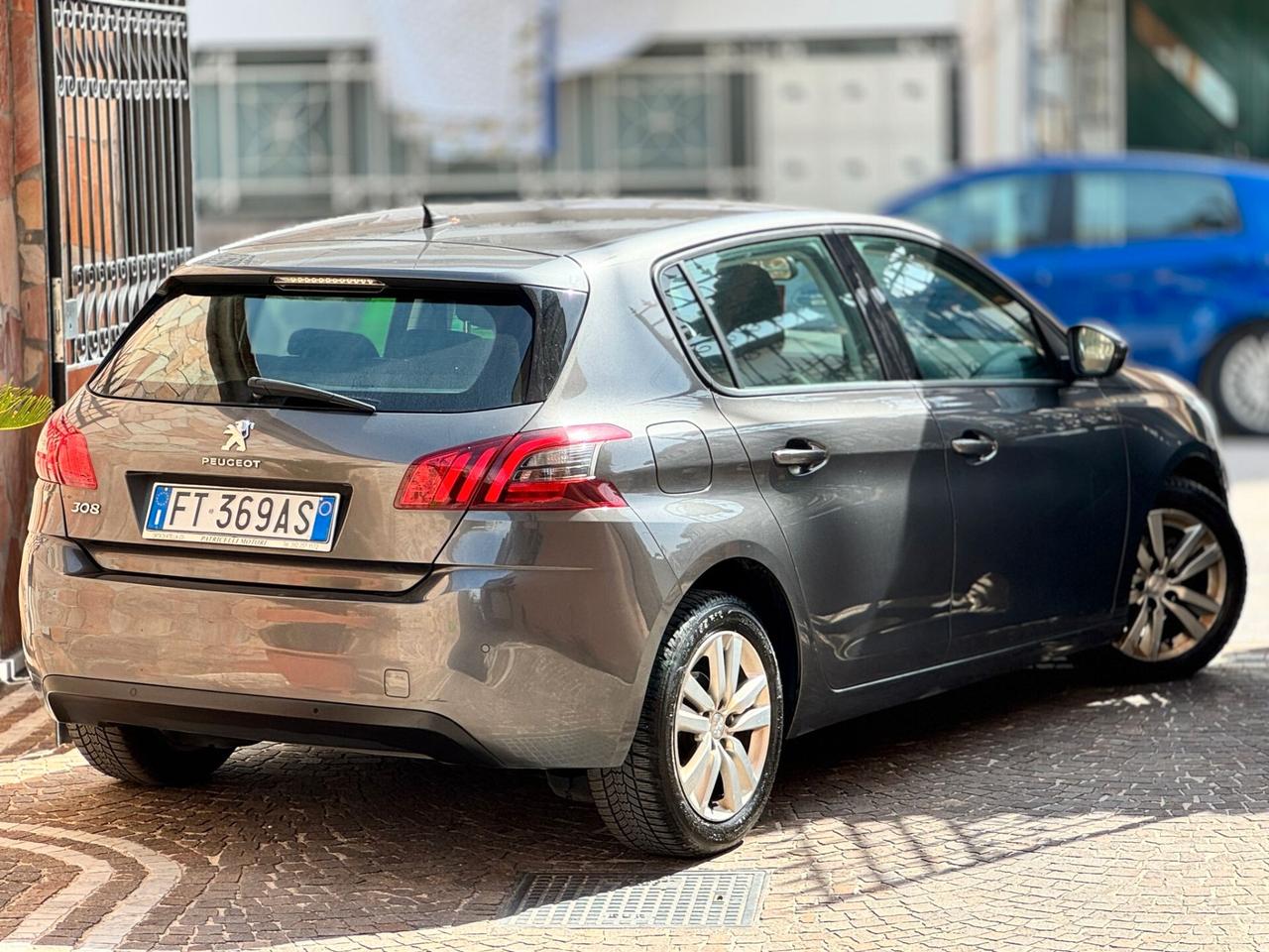 Peugeot 308 BlueHDi 100 S&S Active