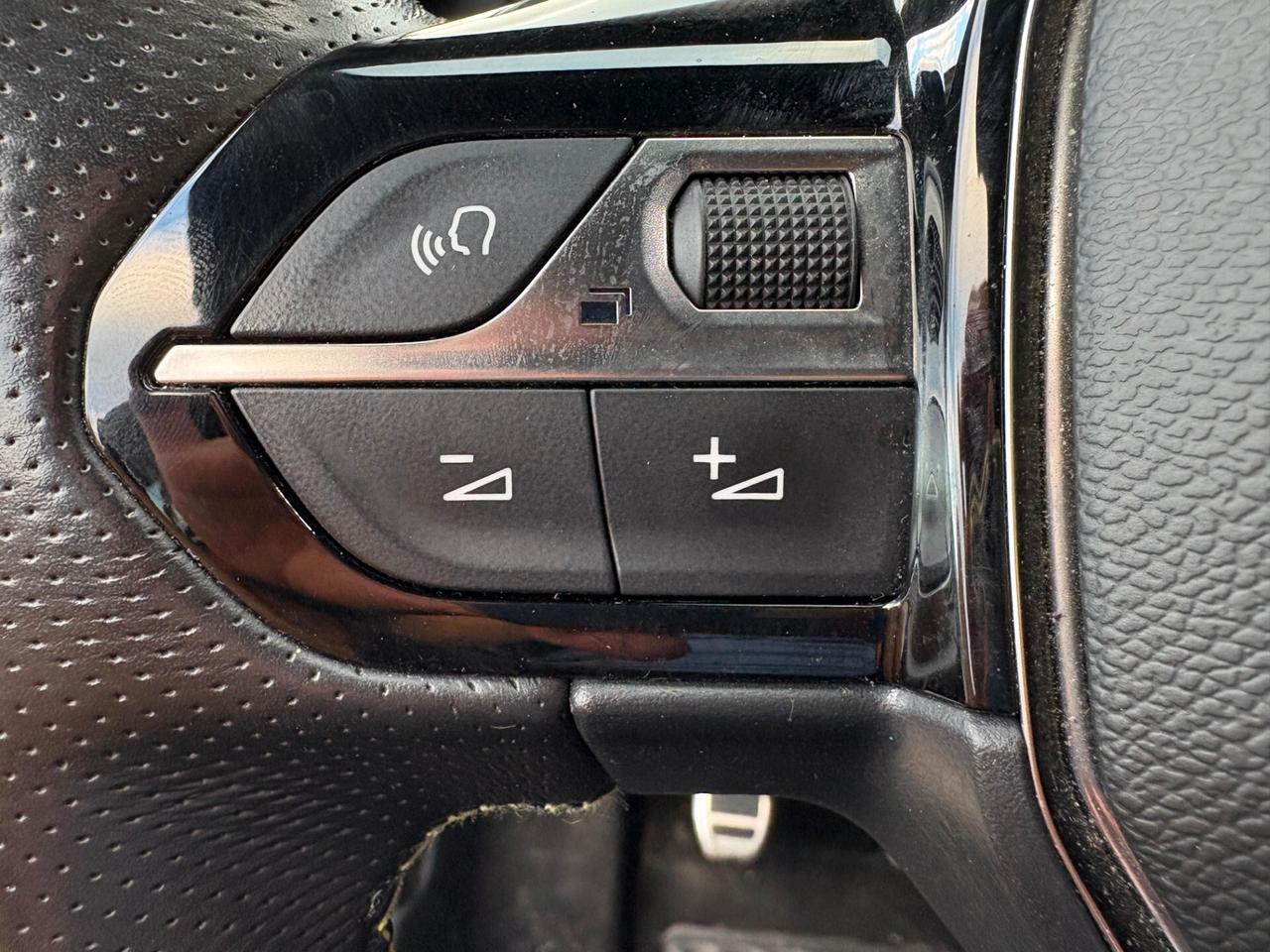 Peugeot 208 PureTech 100 Stop&Start 5 porte GT Pack