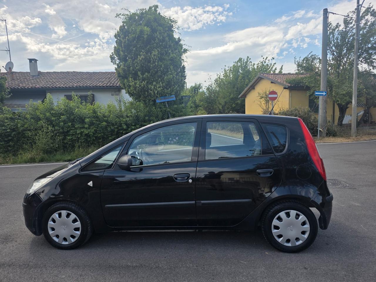 Mitsubishi Colt sportychrome GPL/ benzina neopatentati