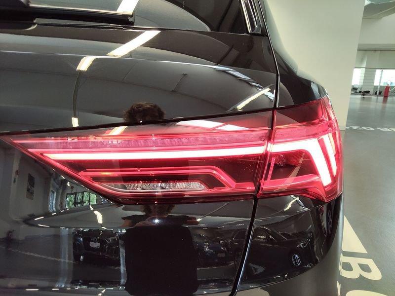 Audi Q3 35 TDI S tronic