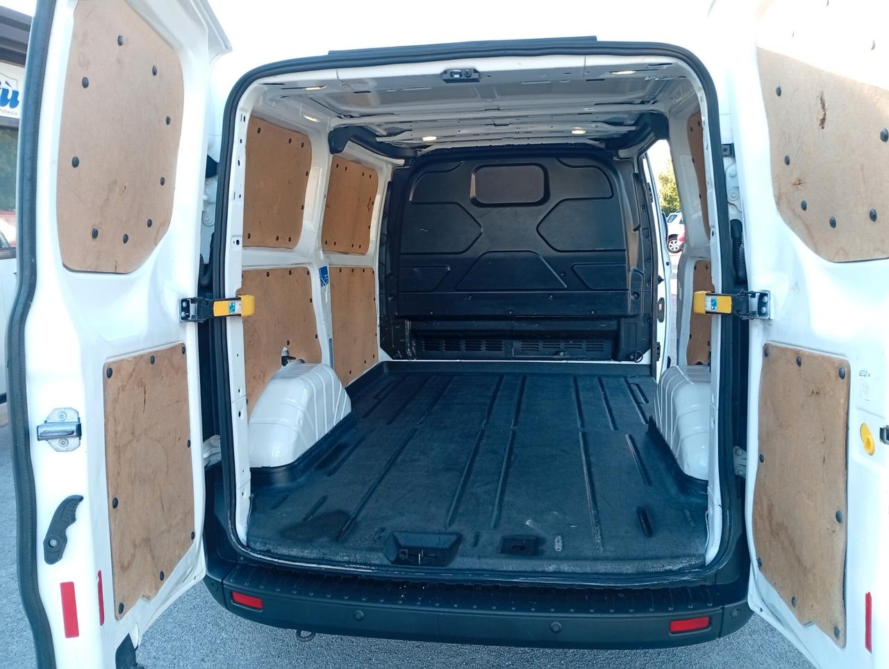 Ford Tourneo Custom 310 2.0 TDCi 130CV PC Trend