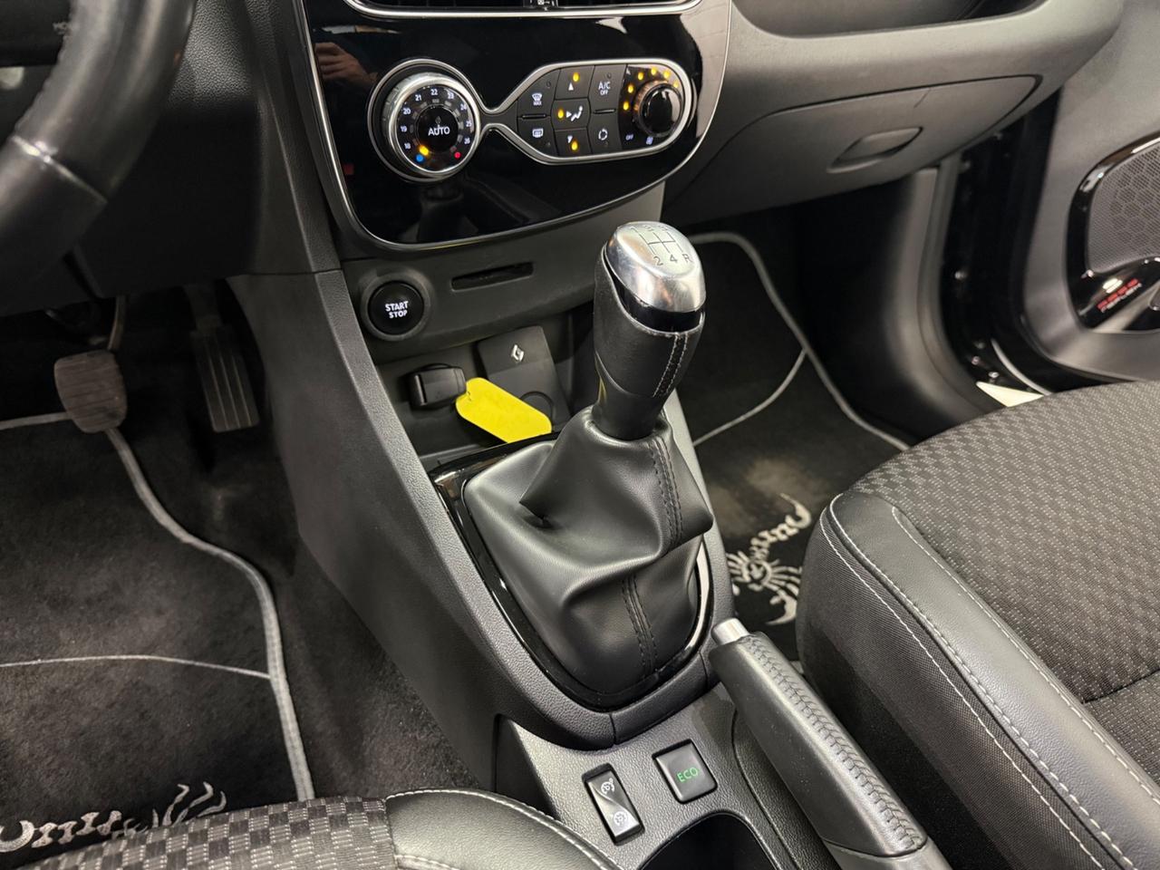 Renault Clio dCi 8V 75 CV 5 porte Moschino Intens