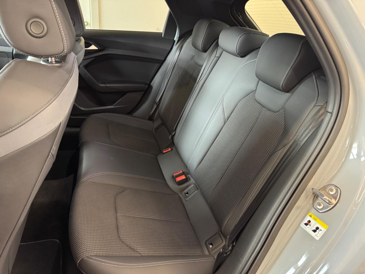 AUDI A1 CITYCARVER 35 TFSI S TRONIC S LINE EDITION