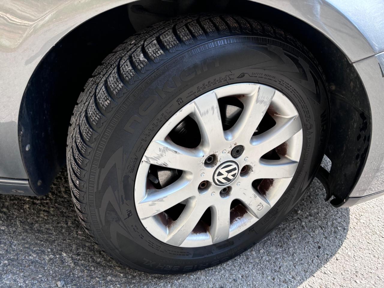 Volkswagen Golf 1.6 16V FSI 3p. Sportline