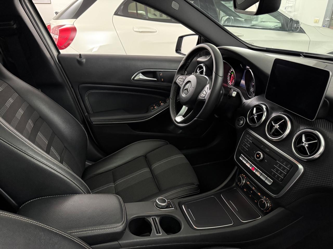 Mercedes-benz A 200 d Automatica Tetto Apribile