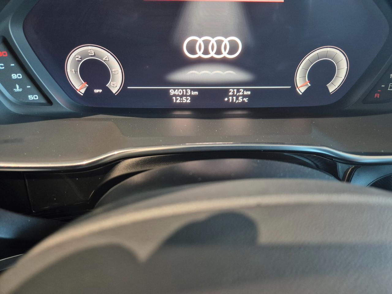 Audi Q3 35 TDI S tronic Sline edition IDENTITY BLACK