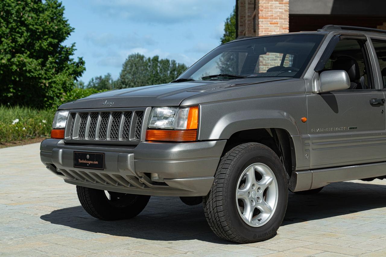 Jeep Grand Cherokee LIMITED LX 5.9 V8 - JEP00027