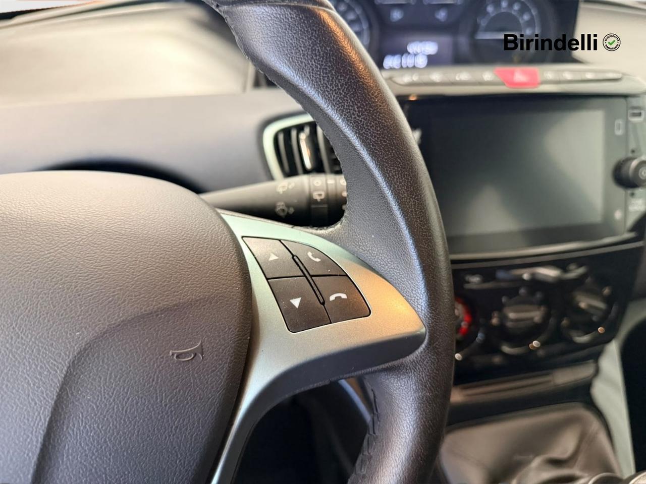 LANCIA Ypsilon 3ª serie - Ypsilon 1.0 FireFly 5 porte S&S Hybrid Gold