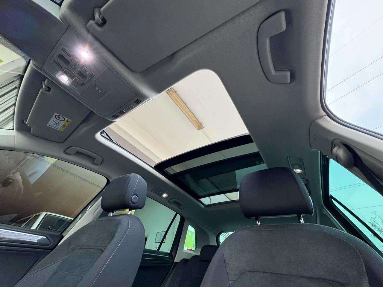 Volkswagen Tiguan 2.0tdi DSG R-Line 4M GARANZIA24M