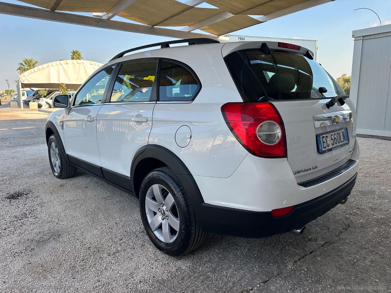 CHEVROLET Captiva 2.0 VCDi 2WD 7 POSTI