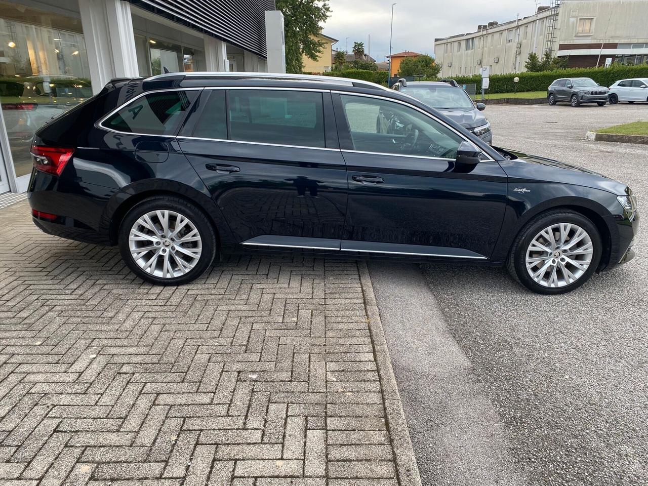 Skoda Superb 1.4 TSI Plug-In Hybrid DSG Wagon Laurin&Klement