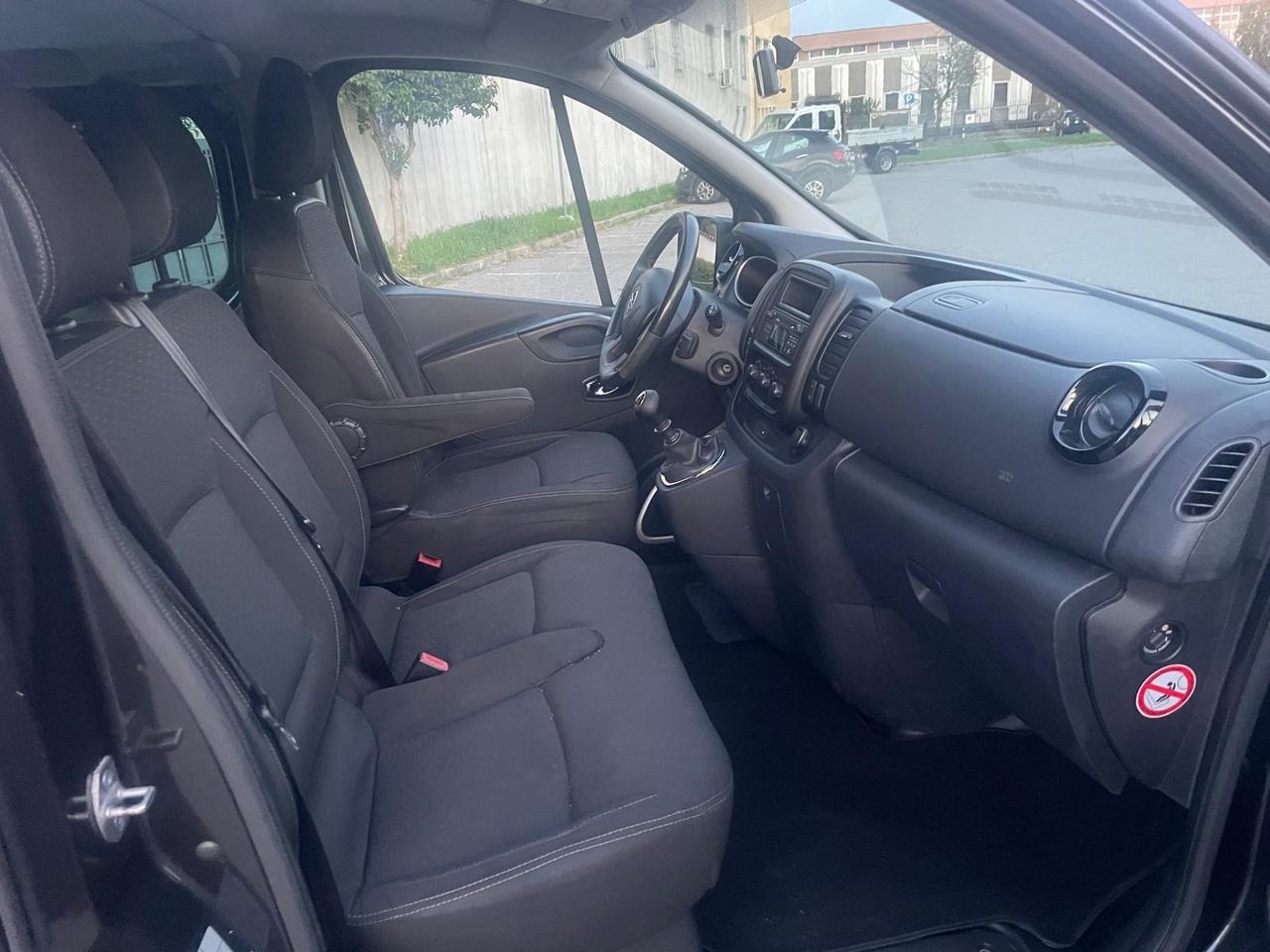 Opel Vivaro 27 1.6 BiTurbo S&S EcoFLEX PC-TN Combi 9 Posti 2015