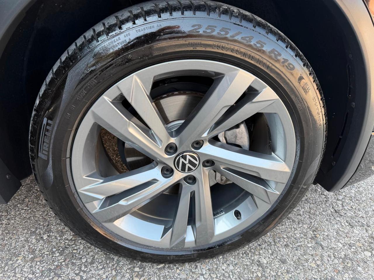 Volkswagen Tiguan Allspace 2.0 TDI SCR DSG R-Line 7 POSTI GRANZIA UFFICIALE FINO 2028