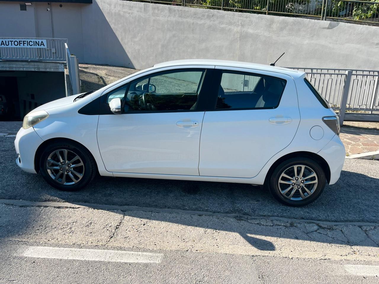 TOYOTA YARIS 1.4 D-4D90 CV ACTIVE 5P