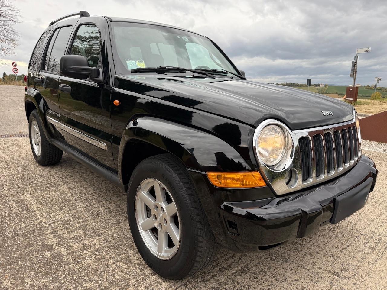 Jeep Cherokee 2.8 CRD DPF Limited Auto