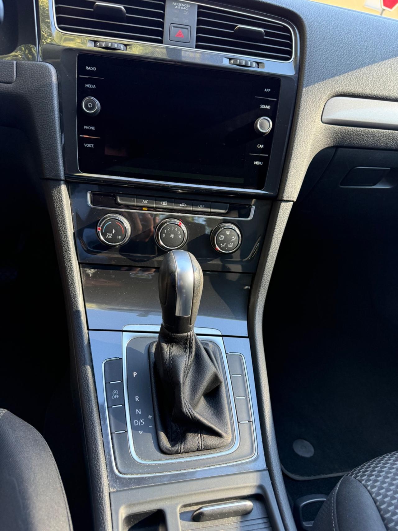 Volkswagen Golf 1.5 TGI DSG benzina/metano 130cv