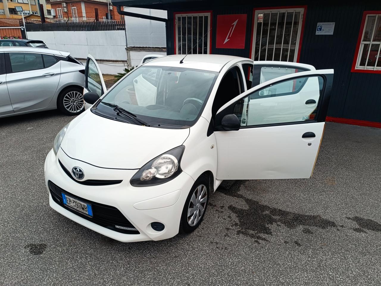 Toyota Aygo 1.0 12V VVT-i 5 porte Active Connect