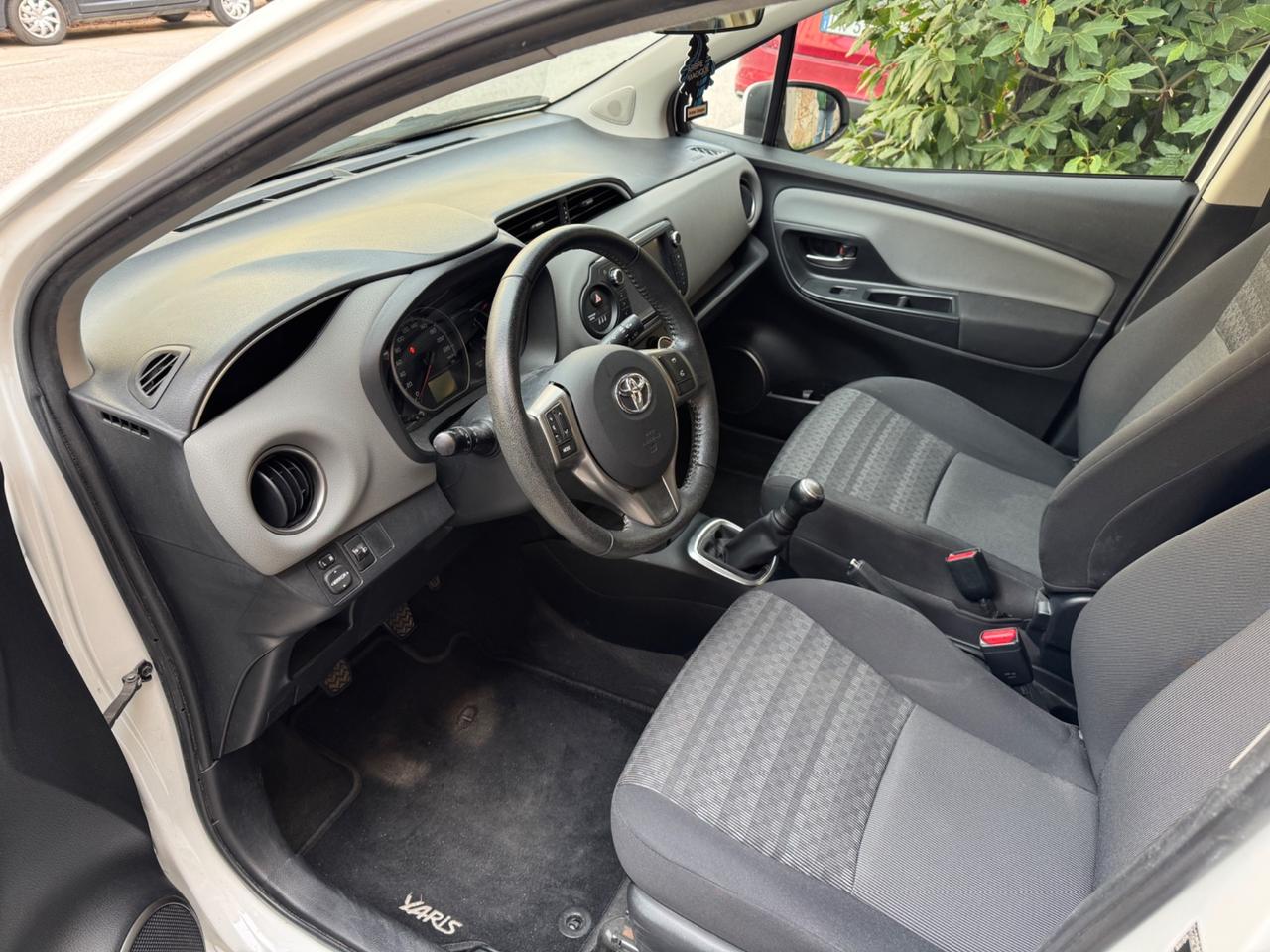Toyota Yaris 1.0 5 porte Lounge