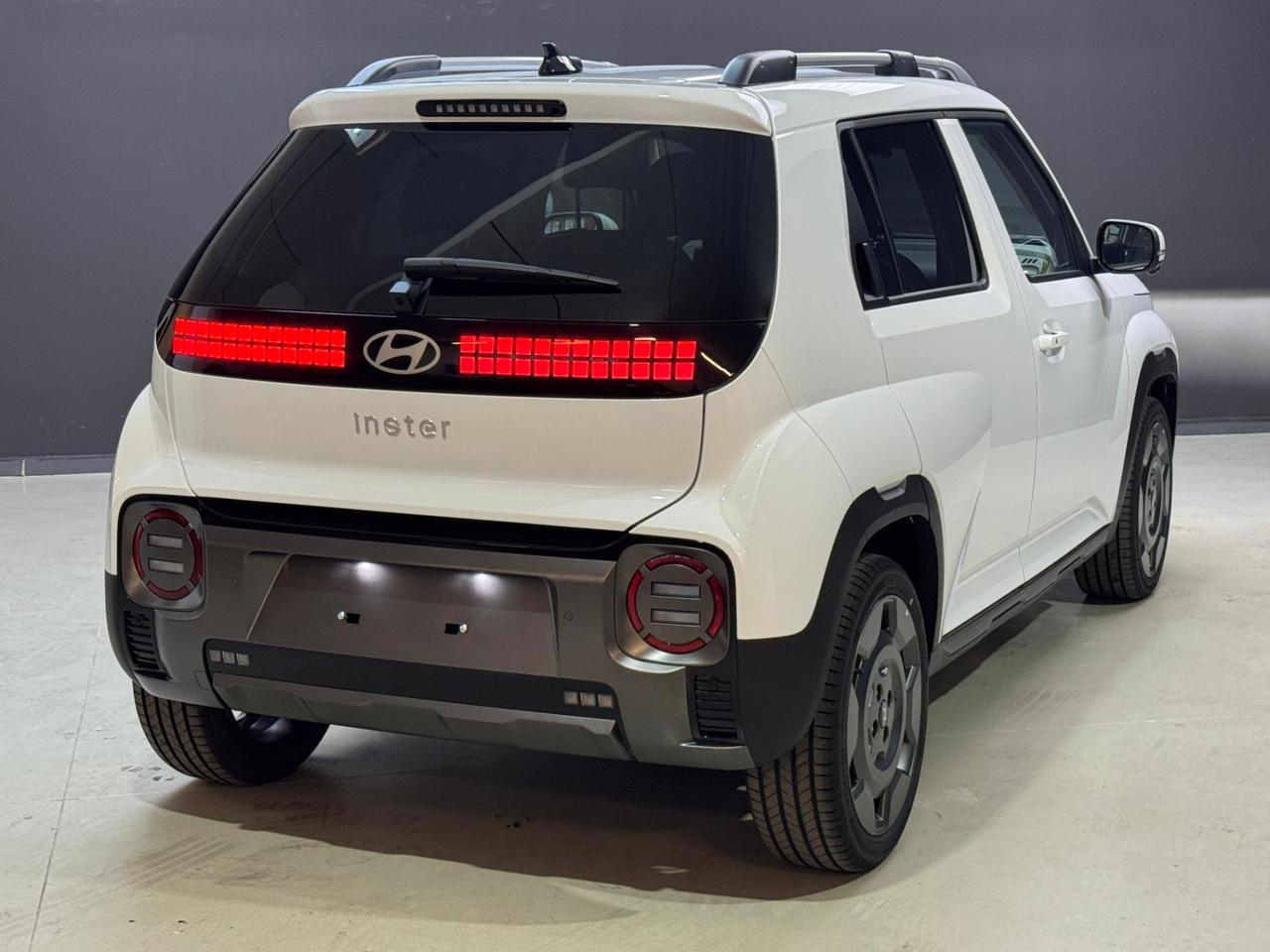 Hyundai Inster Cross 49kWh