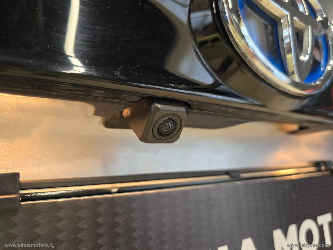 TOYOTA Yaris Cross 1.5 Hybrid 5p. E-CVT Advent.