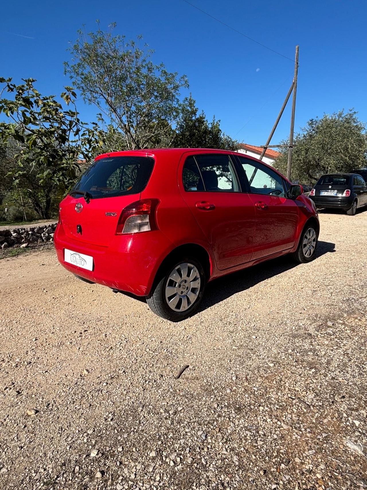 Toyota Yaris 1.0 5 porte Sol