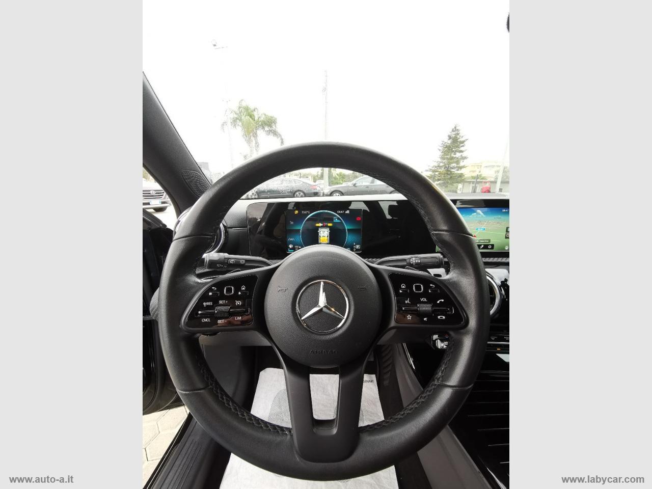 MERCEDES-BENZ A 180 d Automatic Business Extra