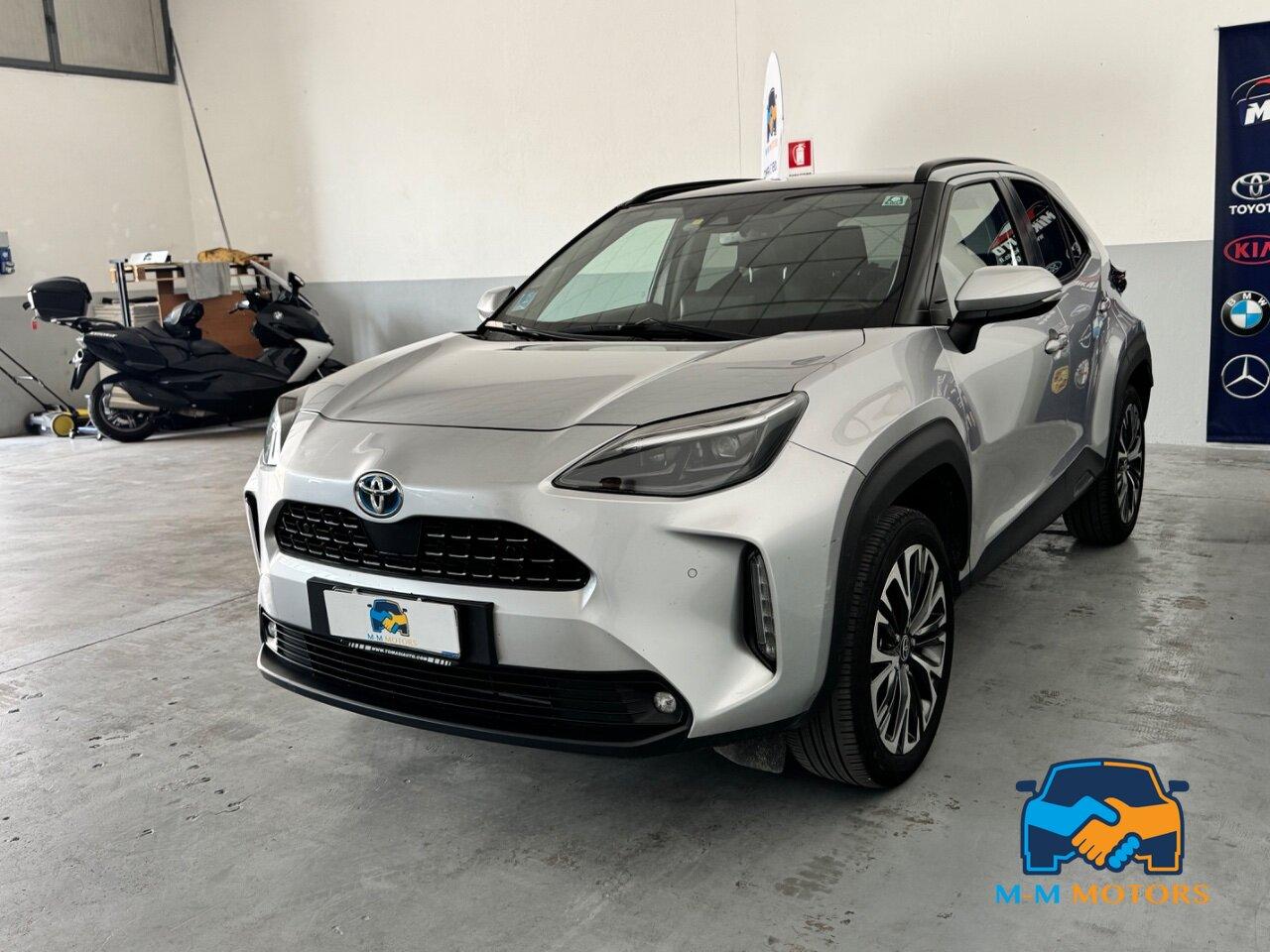 Toyota Yaris Cross 1.5h Lounge awd-i 116cv e-cvt UNICOPRO GANCIO TRAINO TAGLIANDI TOYOTA