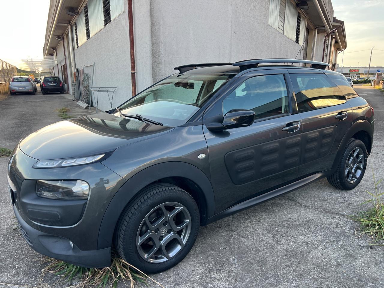 Citroen C4 Cactus BlueHDi 100 Shine
