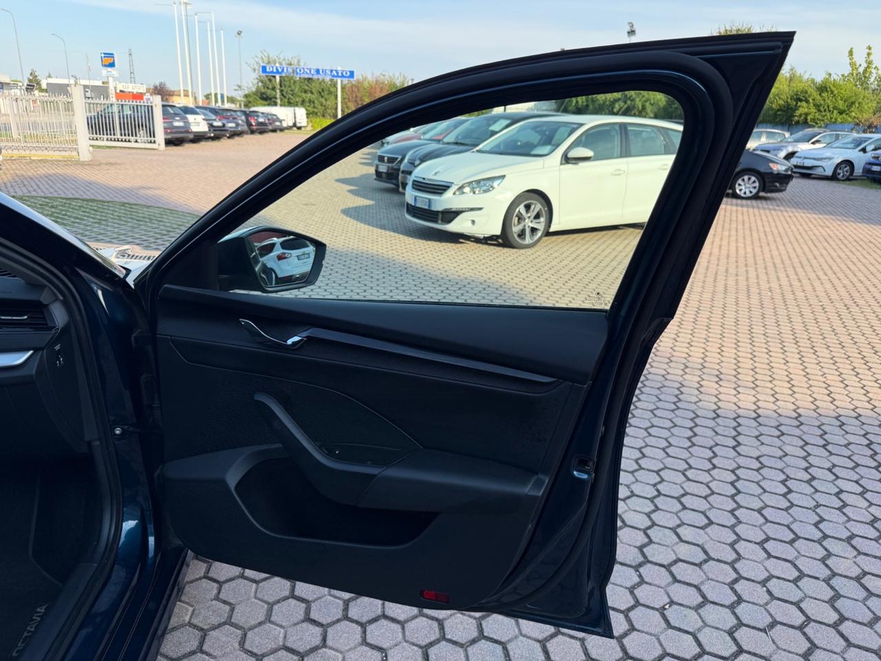 Skoda Octavia 2.0 TDI SCR 150 CV DSG Wagon Executive