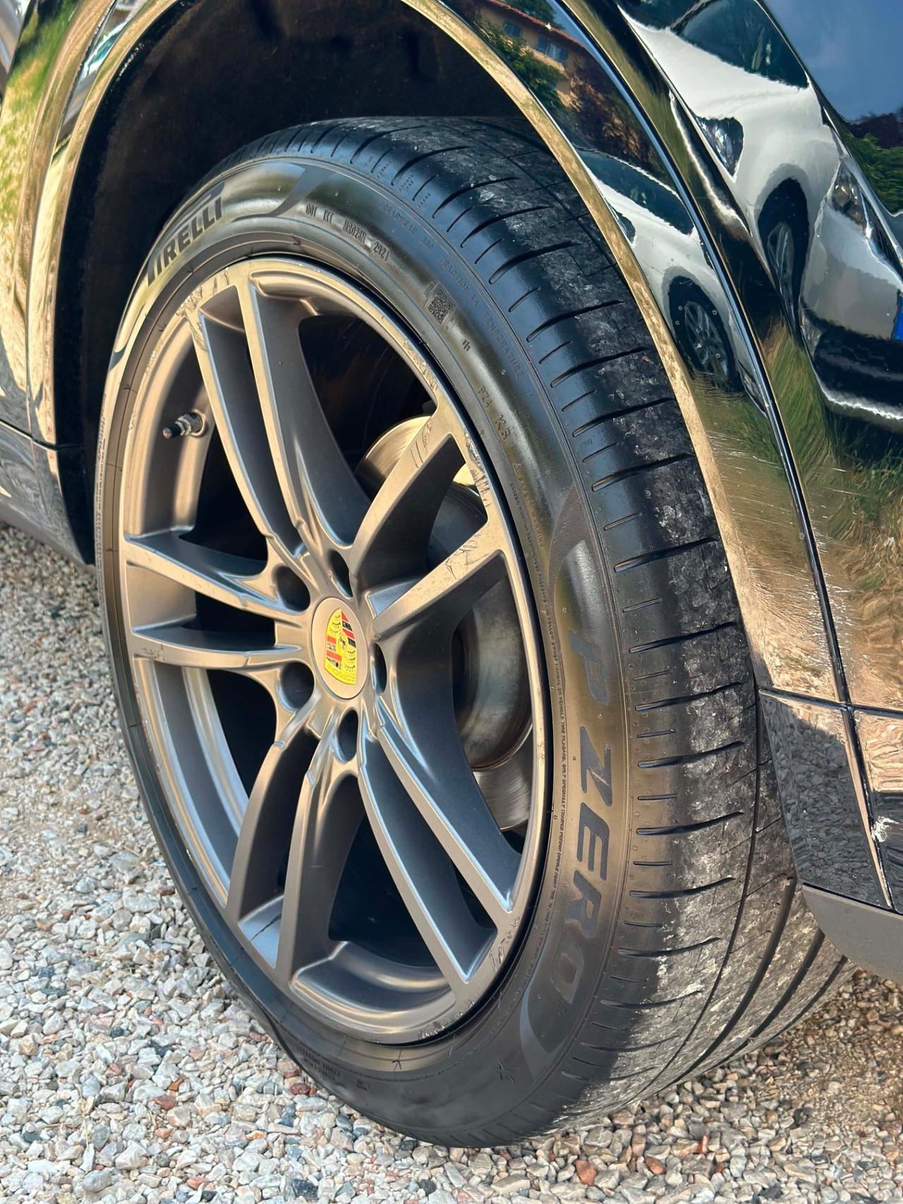 Porsche CAYENNE 3.0 V6 PANO BOSE KMCERT UNICOPR