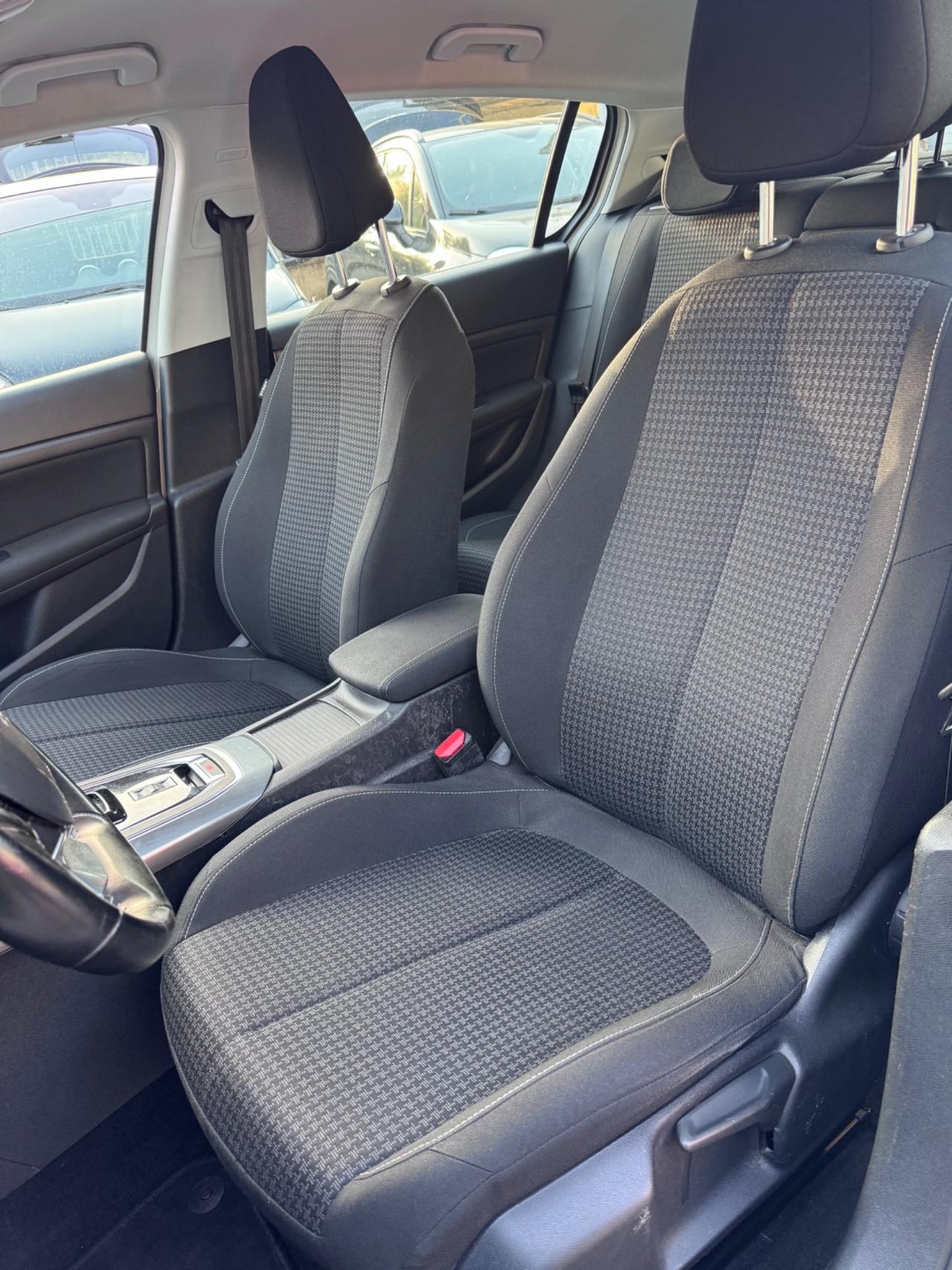 Peugeot 308 BlueHDi automatica 2019
