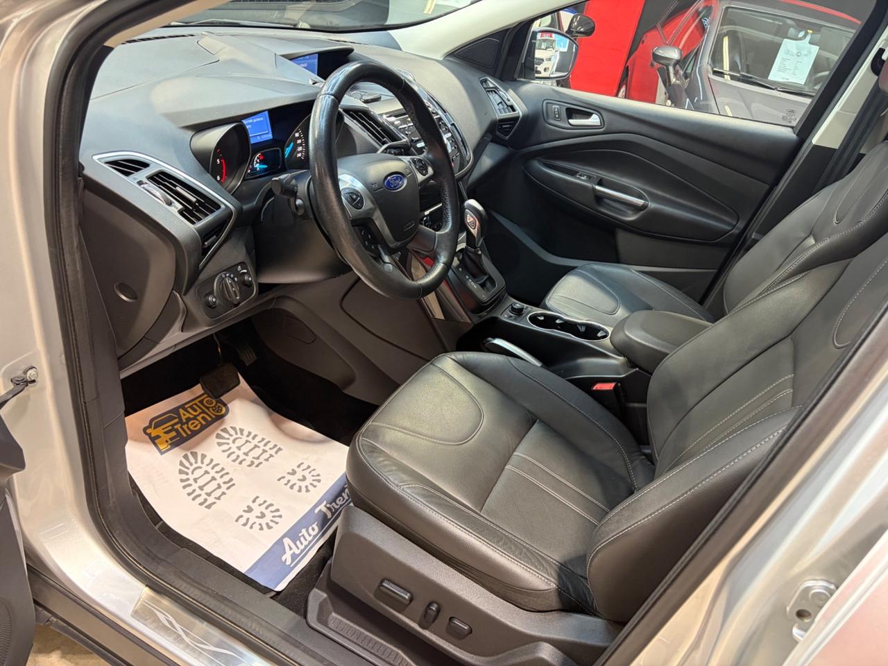 Ford Kuga 2.0 TDCI 163 CV 4WD Powershift Titanium
