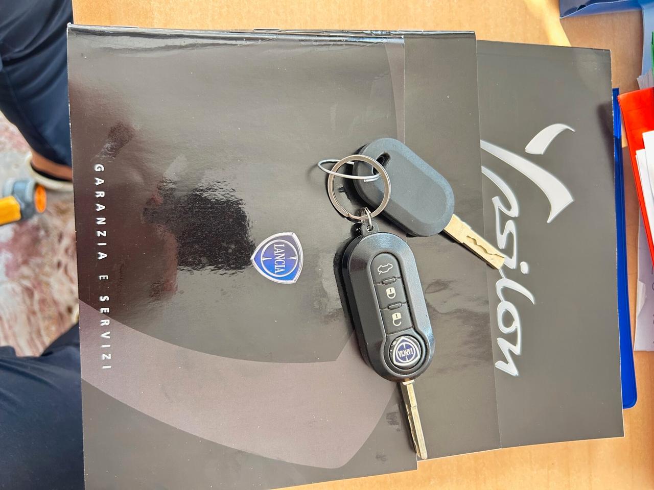 Lancia Ypsilon 1.2 69 CV 5 porte S&S Gold UNICO PROP