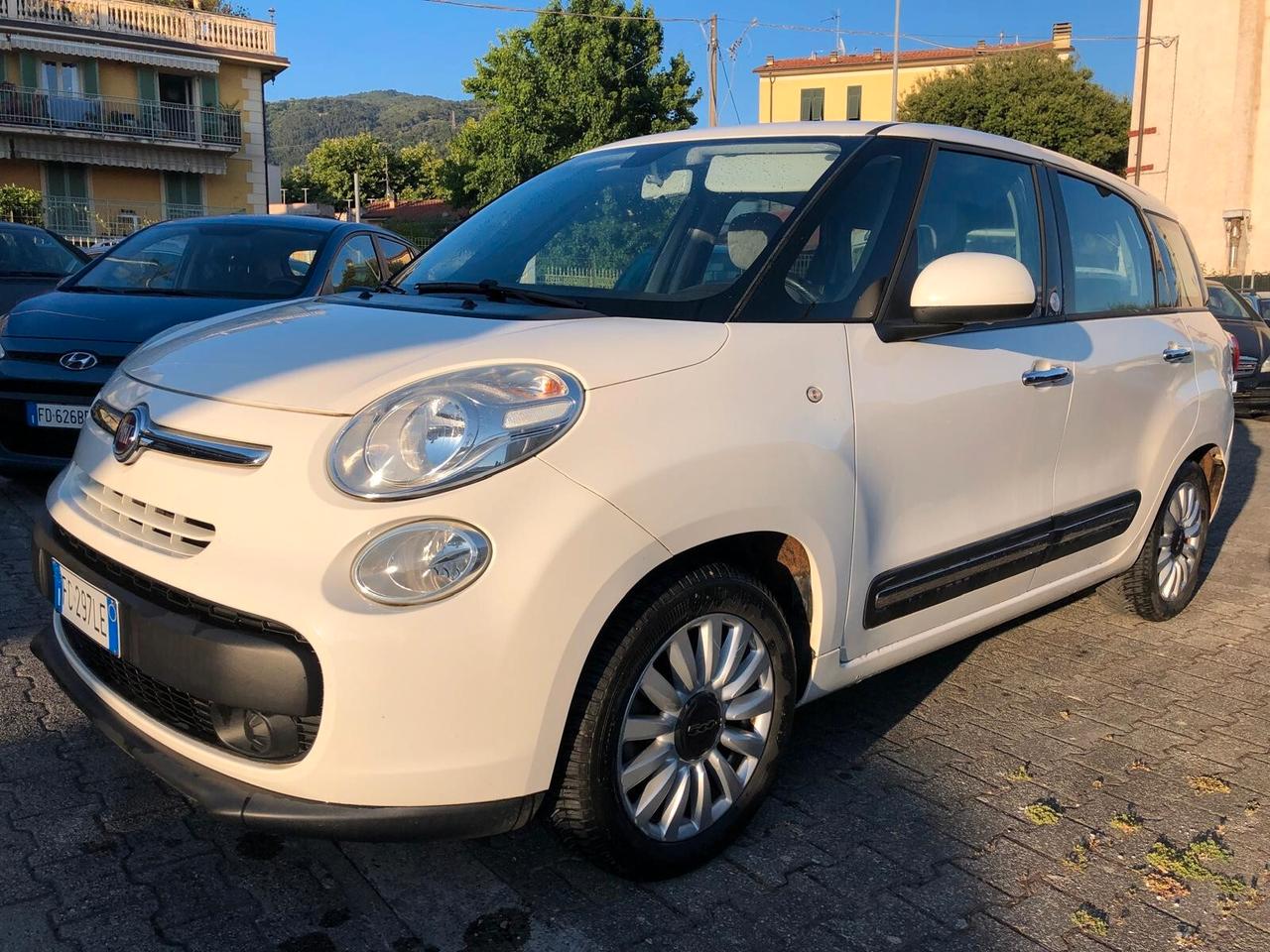 Fiat 500L Living 1.3 Multijet 95 CV Pop Star7 POSTI SOLO 68.296 KM!!! GARANZIA COMPLETA EUROPEA CONFORMGEST 12 MESI RINNOVABILE FINO A 36 MESI!!!